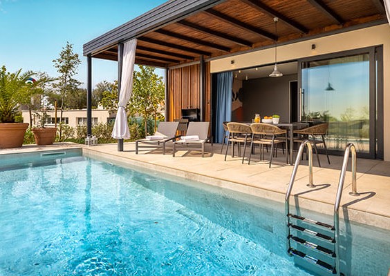 Orlandin vila za 4+2 z zasebnim bazenom