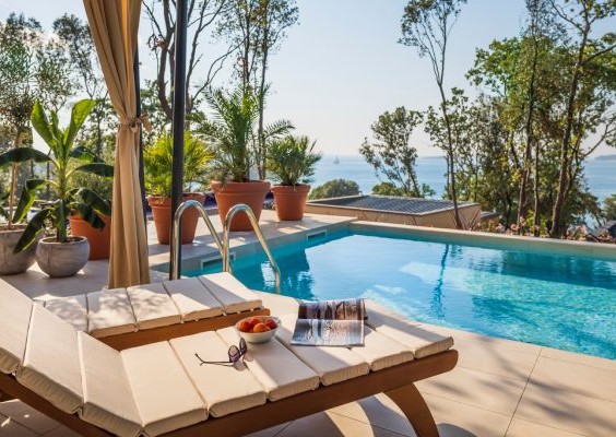 Sunset Garden Villa for 4 with private pool